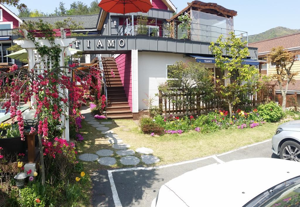 Gyeongju Tiamo Pension Extérieur photo